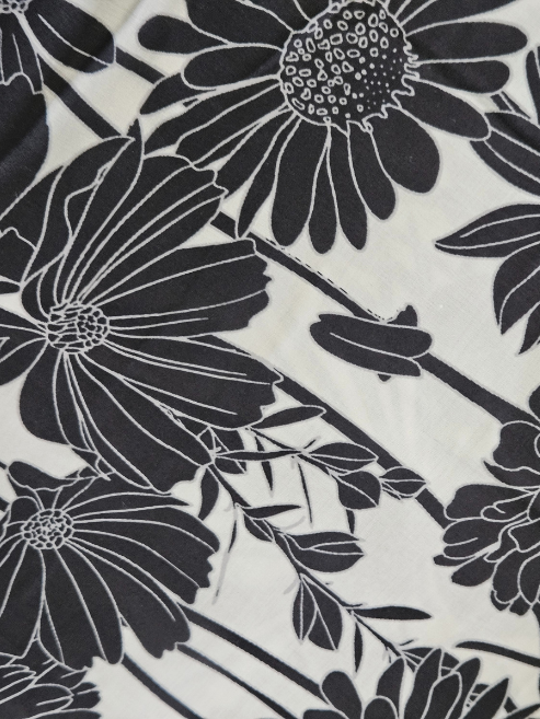 Muslin Digital Printed Cotton Fabric – MIS207RRD39