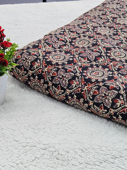 Kalamkari Cotton Fabric – MIS56VF-12